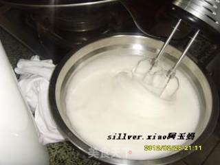 清清椰香戚风蛋糕（8寸方盘）的做法步骤：4