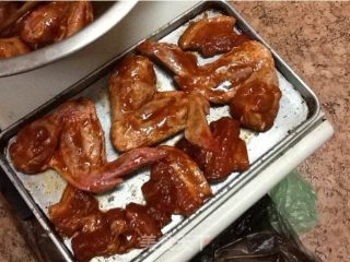烤鸡翅五花肉土豆的做法步骤：2