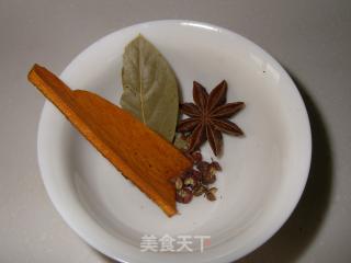 土豆炖牛肉的做法步骤：2