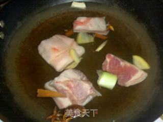 回锅肉的做法步骤：1