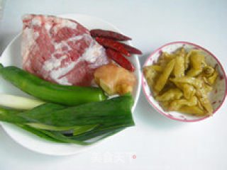 酸酸的、辣辣的、甜甜的—泡椒肉片的做法步骤：1