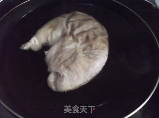 白果支竹胡椒煲猪肚的做法步骤：7
