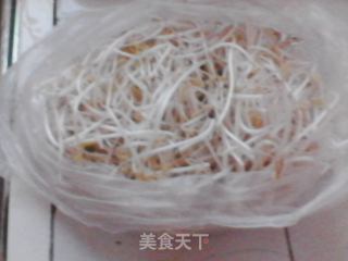炒豆芽的做法步骤：1