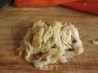 泡菜肉丝的做法步骤：1