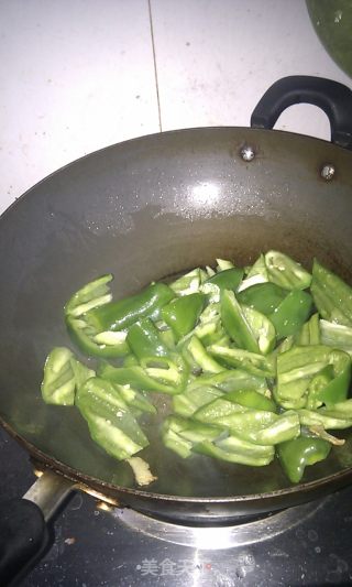 豆豉烧青椒的做法步骤：4