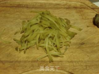 榨菜肉丝的做法步骤：1