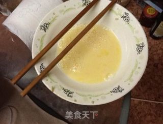 煎粽子的做法步骤：1