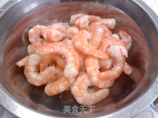 翡翠虾仁的做法步骤：1