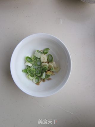 龙口粉丝菜谱 -- 头菜粉丝的做法步骤：5