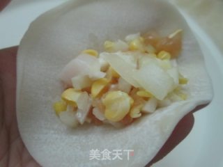 鸡肉玉米饺子的做法步骤：4