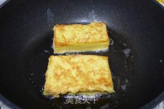 鸡蛋煎面包片的做法步骤：7