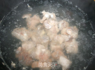 【老菜新吃法~~绝对的喜欢】土豆烧排骨的做法步骤：8