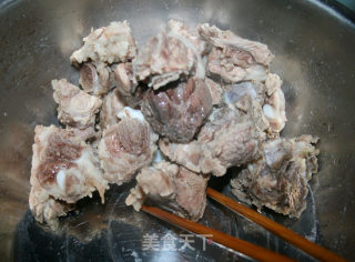 【老菜新吃法~~绝对的喜欢】土豆烧排骨的做法步骤：9