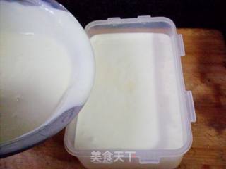 草莓酸奶冰激凌的做法步骤：7