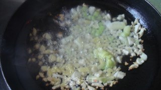 生煎鱿鱼的做法步骤：2