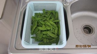 清炒荷兰豆的做法步骤：8