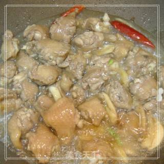 超级美味的简单美食------------杭椒爆鸡翅的做法步骤：6