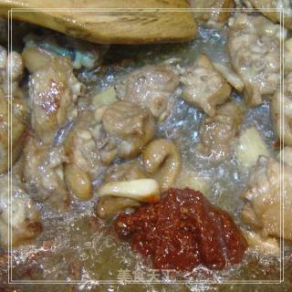 超级美味的简单美食------------杭椒爆鸡翅的做法步骤：7