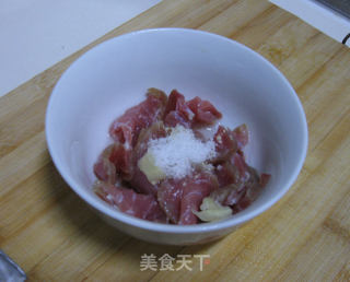 咸肉烧豆腐的做法步骤：5