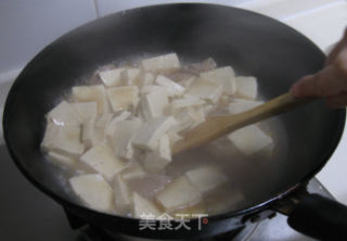 咸肉烧豆腐的做法步骤：10