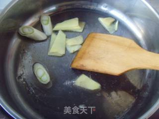 梅干菜烧平鱼的做法步骤：3