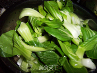 简单实惠的清脂美容菜---香菇油菜的做法步骤：1