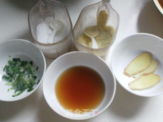 鱼汤的做法步骤：2