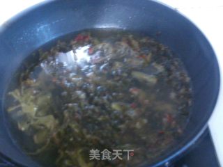 酸辣鱼头汤的做法步骤：4
