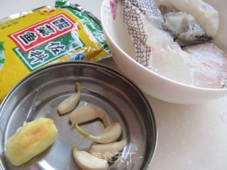 酸菜鳕鱼的做法步骤：1