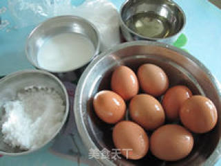 戚风蛋糕块的做法步骤：1