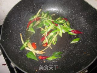 春之腊梅，简单快手版【辣子鸡丁】的做法步骤：3
