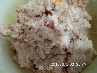 美味饺子的做法步骤：1