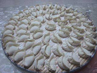 虾皇豆腐饺的做法步骤：8