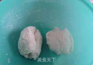培根披萨的做法步骤：2