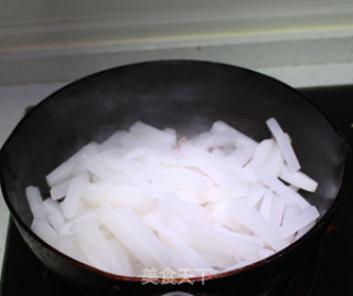 萝卜炒香菇瘦肉的做法步骤：5