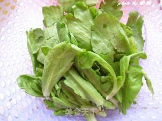 茼蒿煮海鱼的做法步骤：3