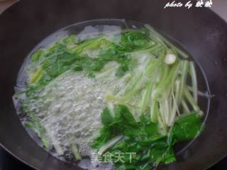 西芹炒榨菜丝的做法步骤：3