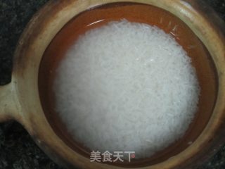 沙茶排骨煲仔饭的做法步骤：1