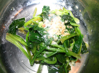 【贪嘴鹦之菠菜大变身，减肥新菜肴】松子菠菜盅的做法步骤：7