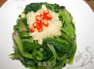 【贪嘴鹦之菠菜大变身，减肥新菜肴】松子菠菜盅的做法步骤：12
