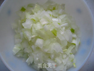孜然辣肉酱的做法步骤：1