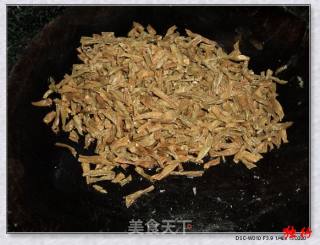 家常菜------腊肉炒干豇豆的做法步骤：3