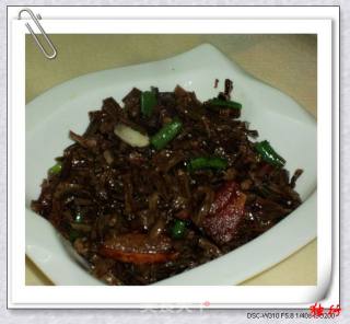 家常菜------腊肉炒干豇豆的做法步骤：6