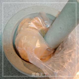 不用烤箱做出有美丽花纹的蛋糕---芒果芝士蛋糕的做法步骤：2