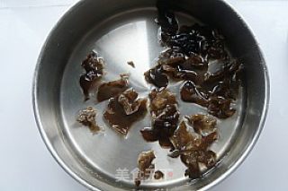荷兰豆炒虾仁的做法步骤：5