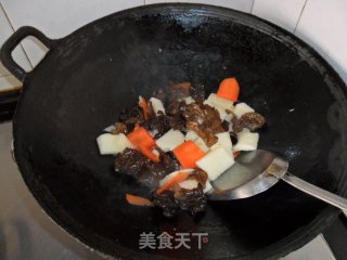 蒜香山药黑木耳的做法步骤：4