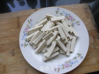 韭菜黄海米炒豆腐的做法步骤：6