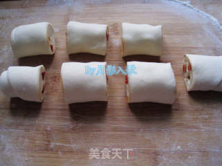 枸杞花卷的做法步骤：7