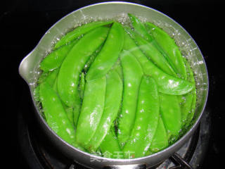 脆皮肉炒荷兰豆的做法步骤：4
