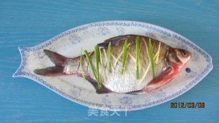 清蒸鳊花鱼的做法步骤：2